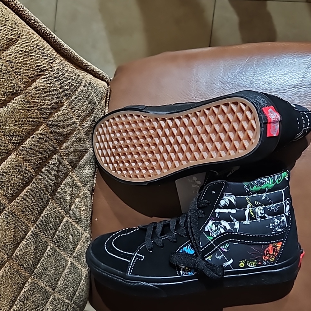 Vans x Disney Villains High-Tops - Picture 6 of 6